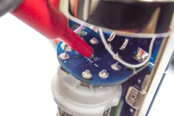Pattern switch verification — polarization voltage at Pin 4 measured in each switch position.